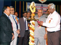 Dr. S. Asokan, President, lighting the sacred lamp. (Left to Right) Shri NarendraKumar Baldota, Chairman and Managing Director, MSPL Ltd. Hospet, Karnataka, Vice Chancellor Prof. S.K. Saidapur, Prof. M. Baswanna, Convention Convenor & Head, Deptt. of Geology, Prof. S.C. Puranik (Secretary) and Prof. O.P. Varma, Executive President, IGC, (on the right of the President). 