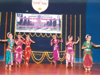Bharatnatyam in perfect rhythm being performed by two dancers 