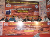 Convention Inauguration : Sitting on the dais (L to R): Prof. V.K.S. Dave, Secretary, IGC; Dr. M. Sudhakar, Adviser, Ministry of Earth Sciences, Govt. of India, the Guest-of-Honour; Shri Satish Puri, Director General, Directorate General of Mines Safety, the Chief Guest; Shri N. M. Borah, C & MD, Oil India Limited and President of IGC; Prof. D. C. Panigrahi, Director, Indian School of Mines, Patron of the 17th Convention; Prof. B. C. Sarkar, Head, Applied Geology Department, ISM and Convener, 17th Convention; and Prof. Atul K. Varma, Deptt. of Applied Geology & Organizing Secretary, 17th Convention.